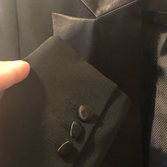 Black blazer with satin lapels - Picture 3 of 6